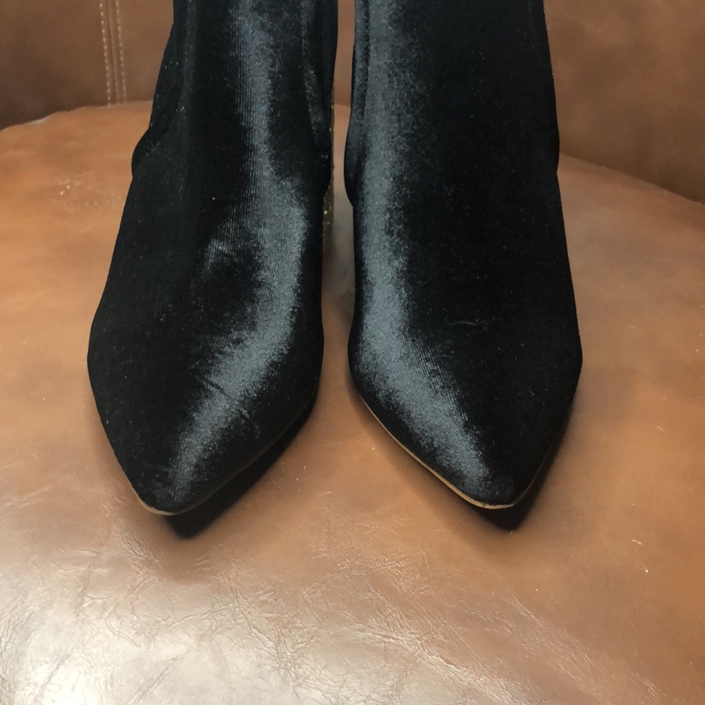 Betsey Johnson Kacey Ankle Bootie - Picture 8 of 11